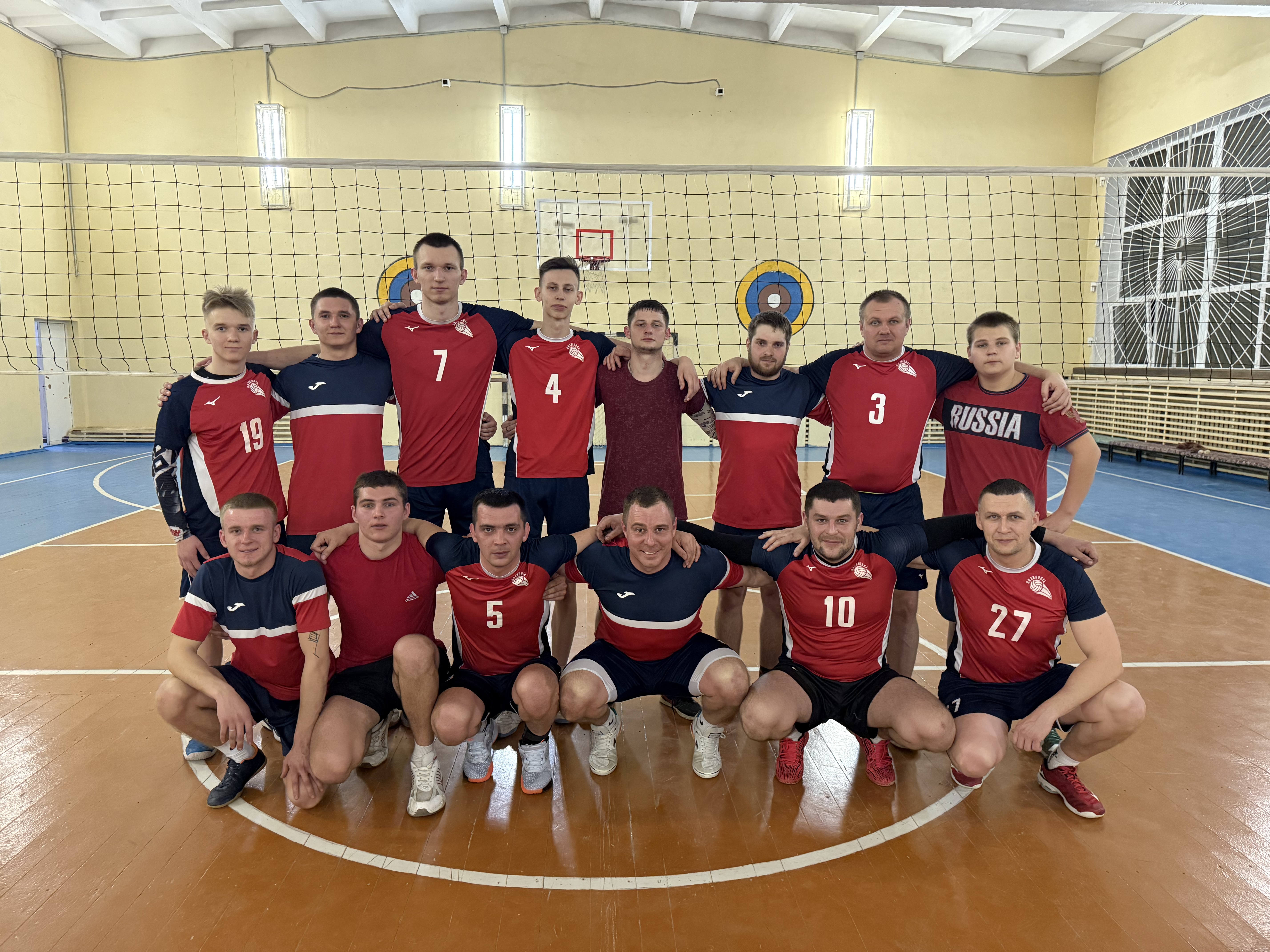 В Лизиновской СОШ прошли матчи группы «А» по волейболу.
